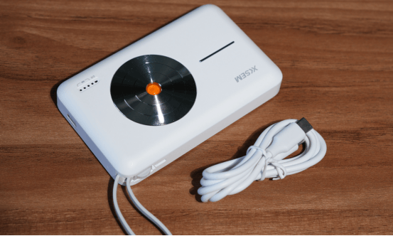 苹果磁吸充电宝哪个牌子好？2025年苹果磁吸充电宝大总结