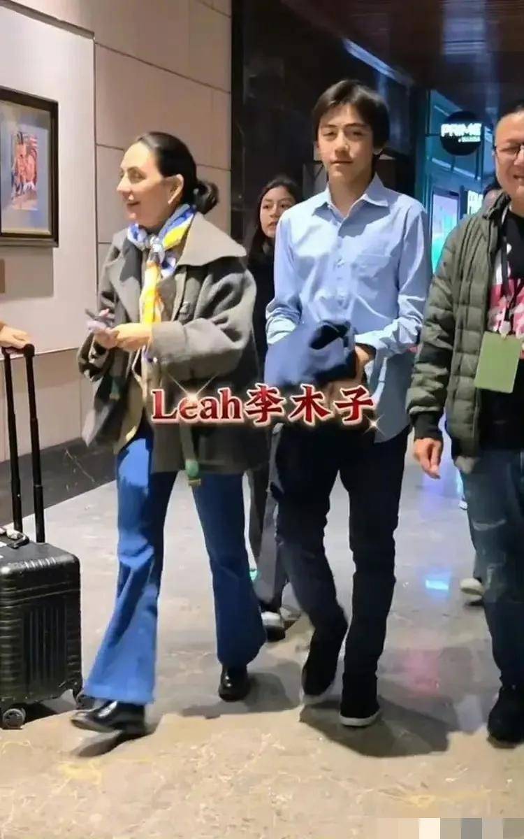 刘烨女儿谢娜女儿图片