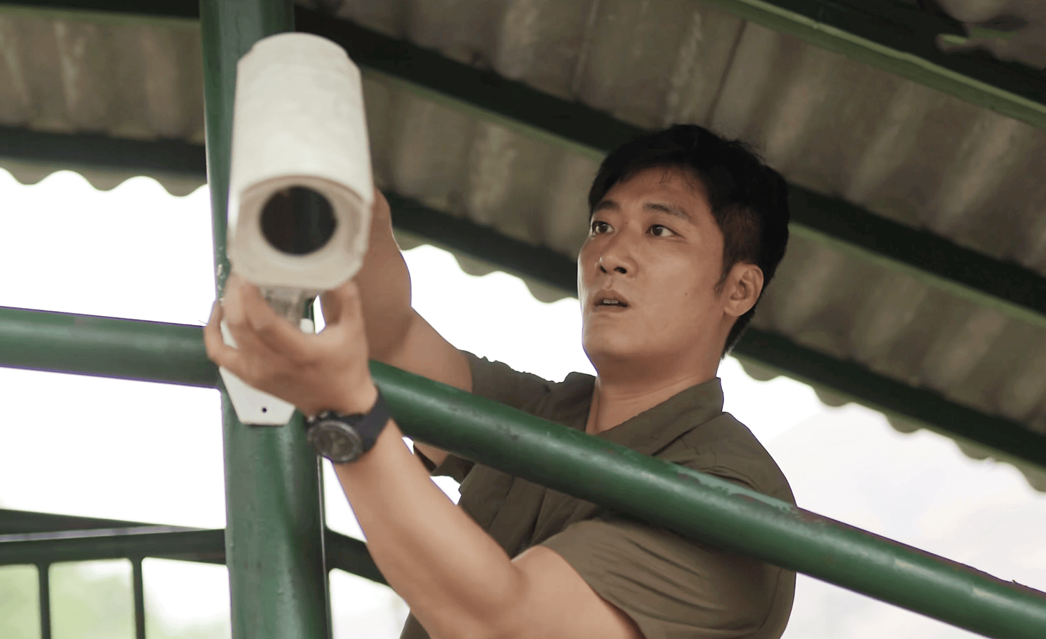 《驻站》常胜做梦想不到,最危险的敌人,一直在他身边,竟是王东