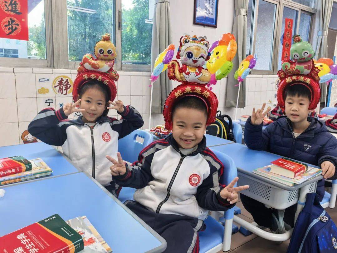 开学啦！望牛墩镇学校活动多彩，新学期启航 望牛墩镇各学校开学：充满仪式与希望的开端