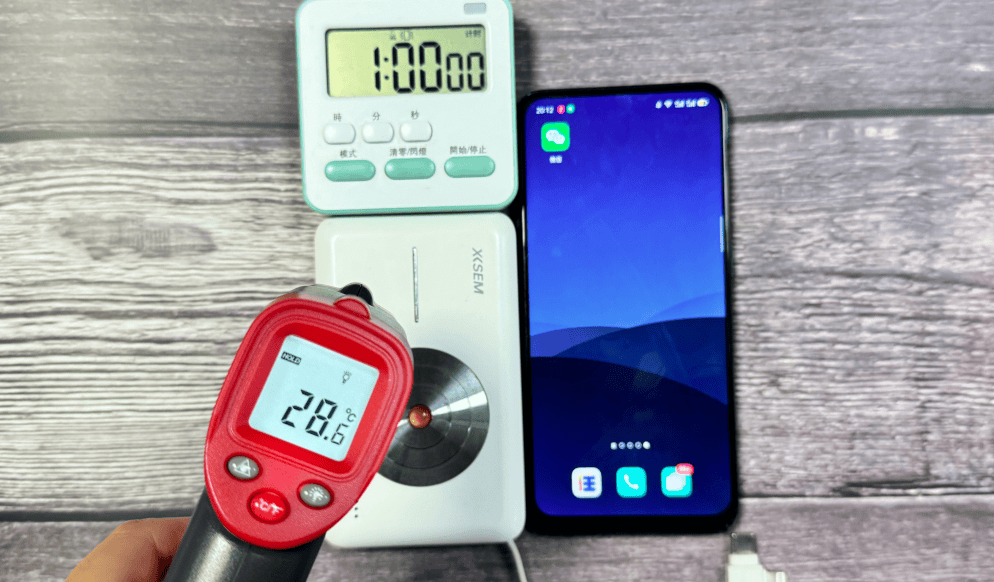 酷态科充电宝好用吗?西圣、酷态科、安克充电宝对比测评来了!