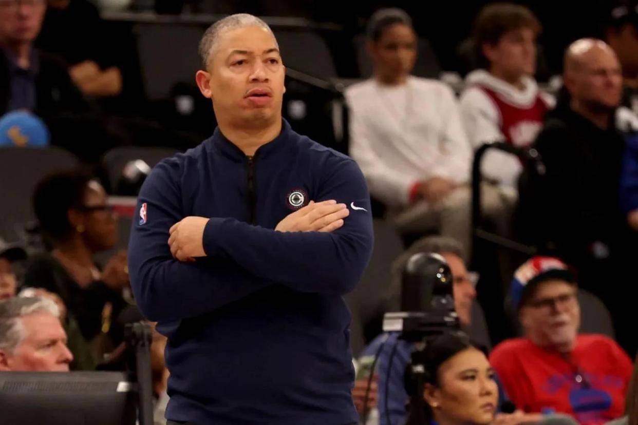 输给雄鹿,泰伦卢战术与用人引发质疑,挑战态度不够严谨!