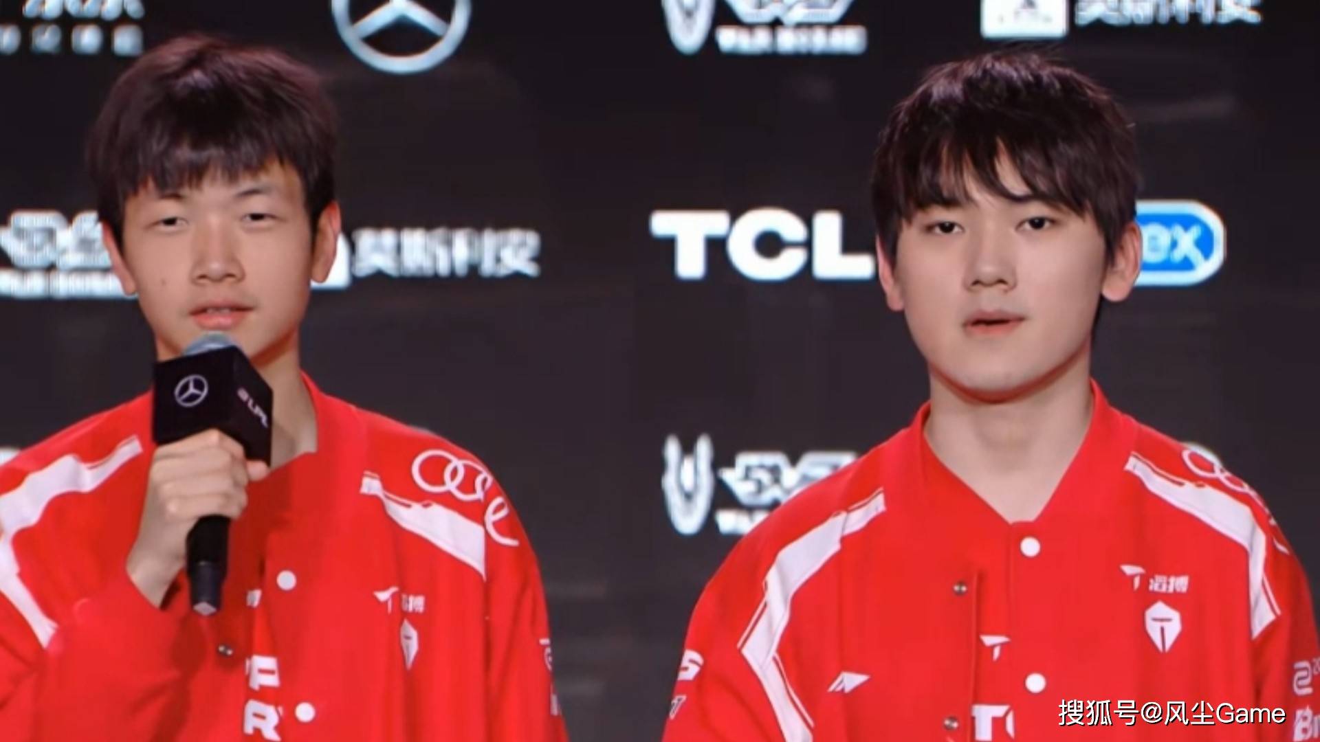 TES 冲击 LPL 冠军宝座，Uzi 缺席老头杯，拳头向玩家妥协