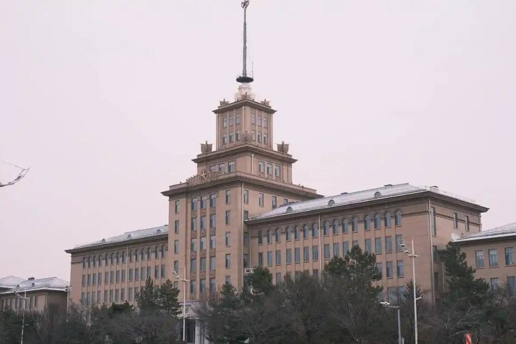 原创哈工大专注工程投身国防终成航天第一校