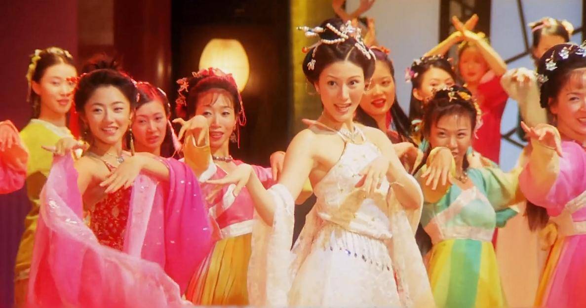 揭露旧社会女性悲惨的大尺度电影,《花魁杜十娘》:女人爱上穷苦书生