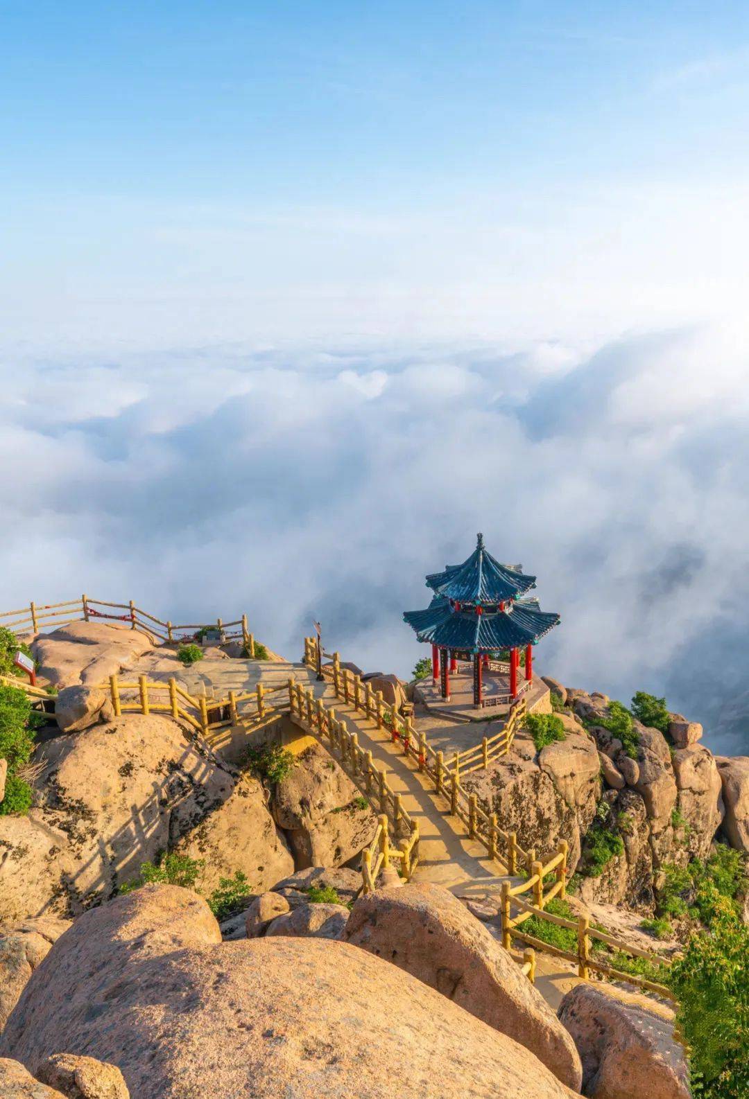 瀑仙山之祖昆嵛山的云海奇景中国第五大地貌岱崮地貌的幽谷奇境