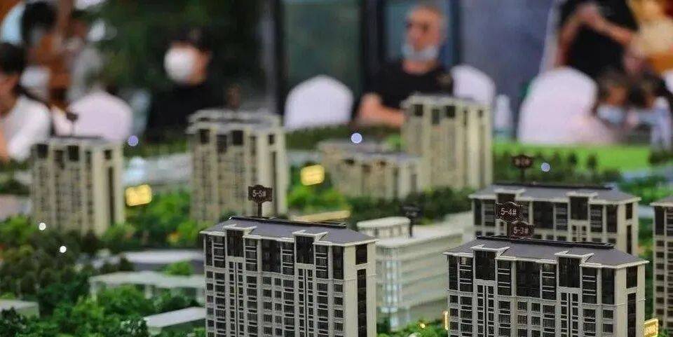 2025下半年楼市迎来4个利好，没买房的有福了，已有房的要出手吗