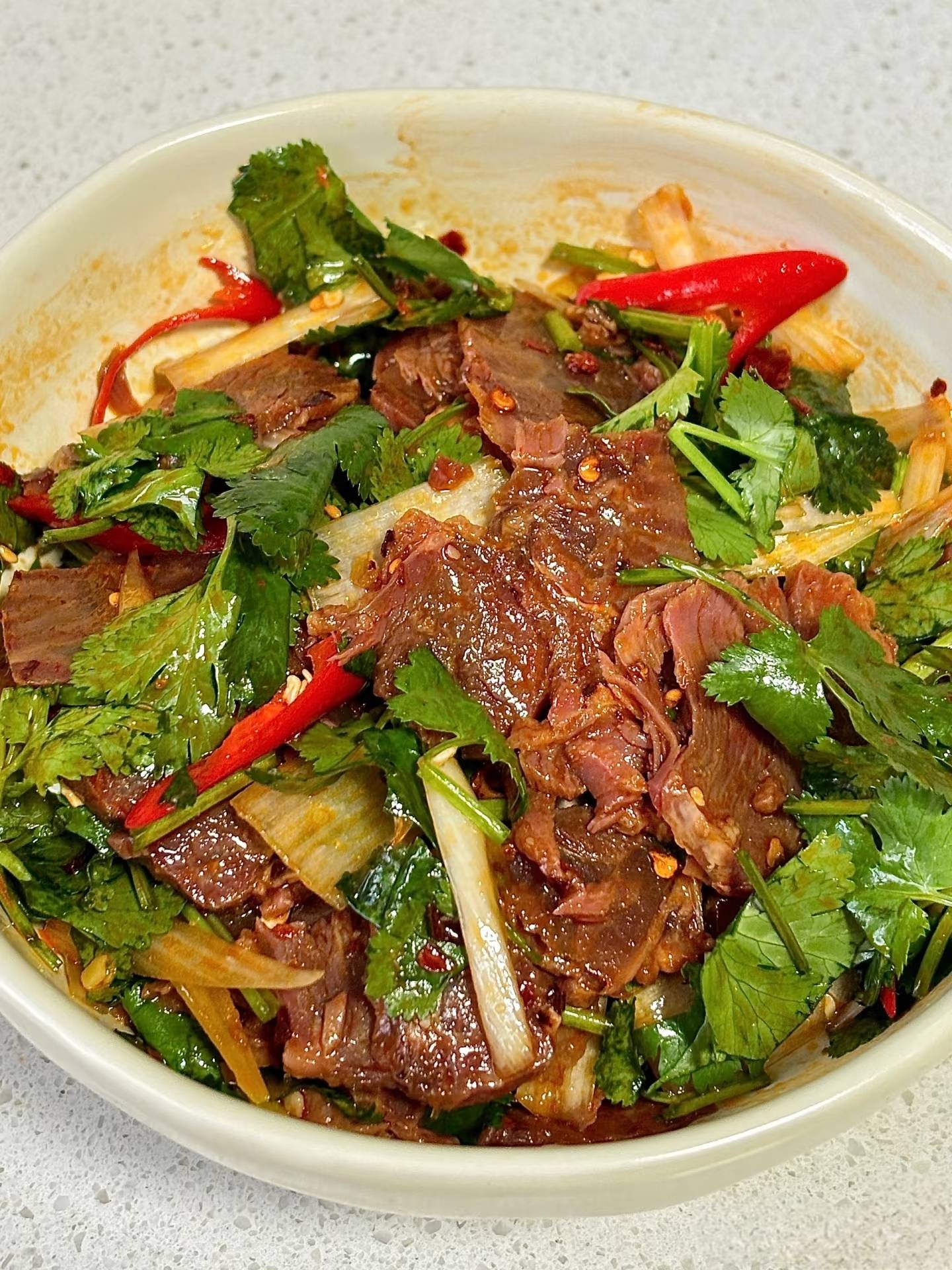 凉拌牛肉:家常做法,让牛肉更添风味