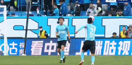 马莱莱大发神威，大连英博2-0斩落长春亚泰 朱鹏宇首球，马莱莱一传一射，大连英博送长春亚泰三连败