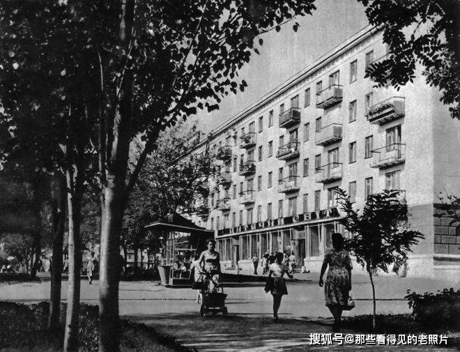 赫尔松：苏联时代的璀璨明珠与生活印记