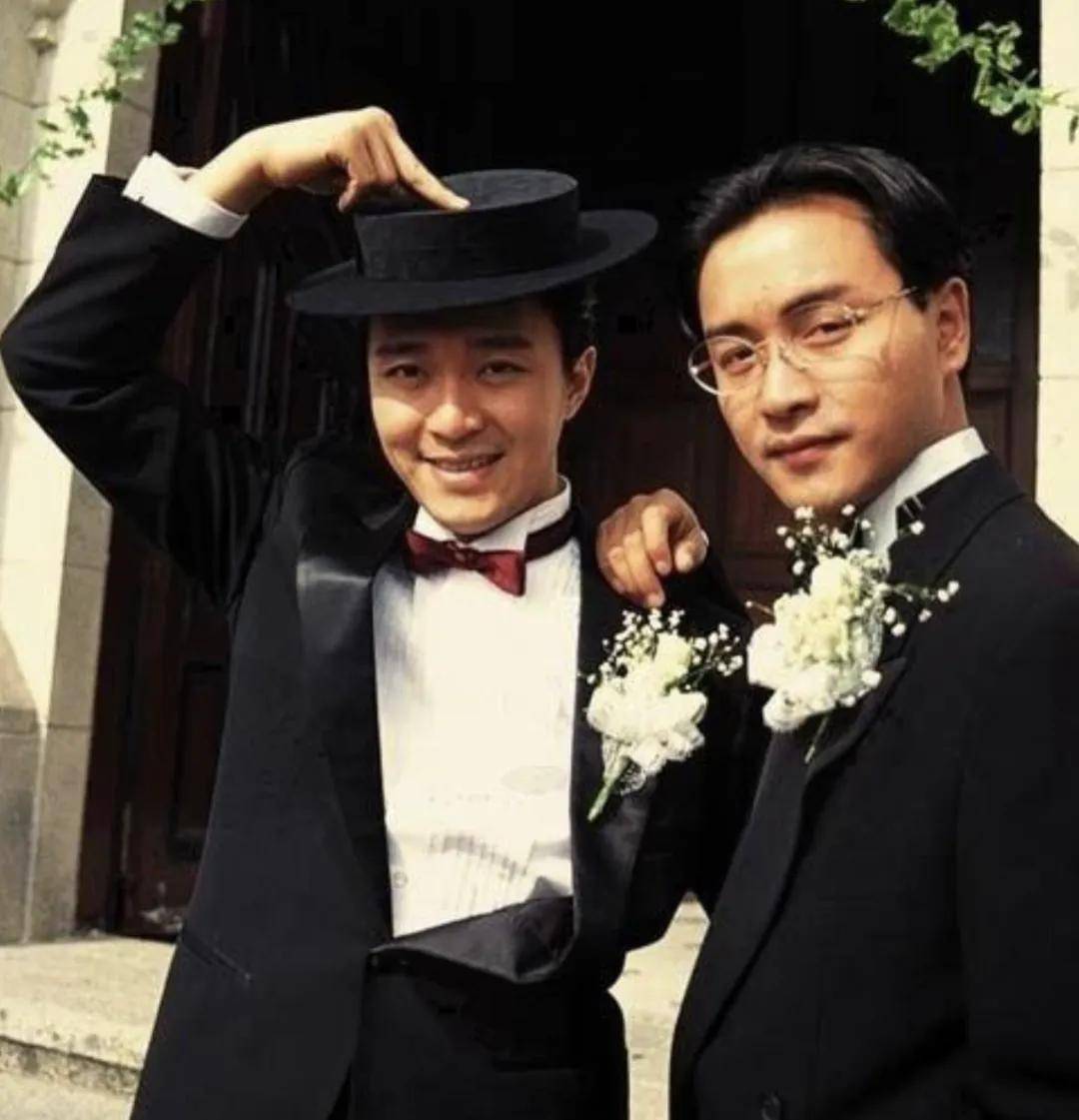 22 年祭！张国荣逝世周年，唐鹤德悼念引争议，再看他与老友珍贵情谊