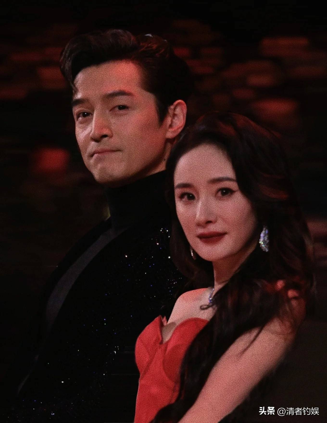 小说照进现实!胡歌怀二胎上九华山还愿,和杨幂过期糖有点好磕