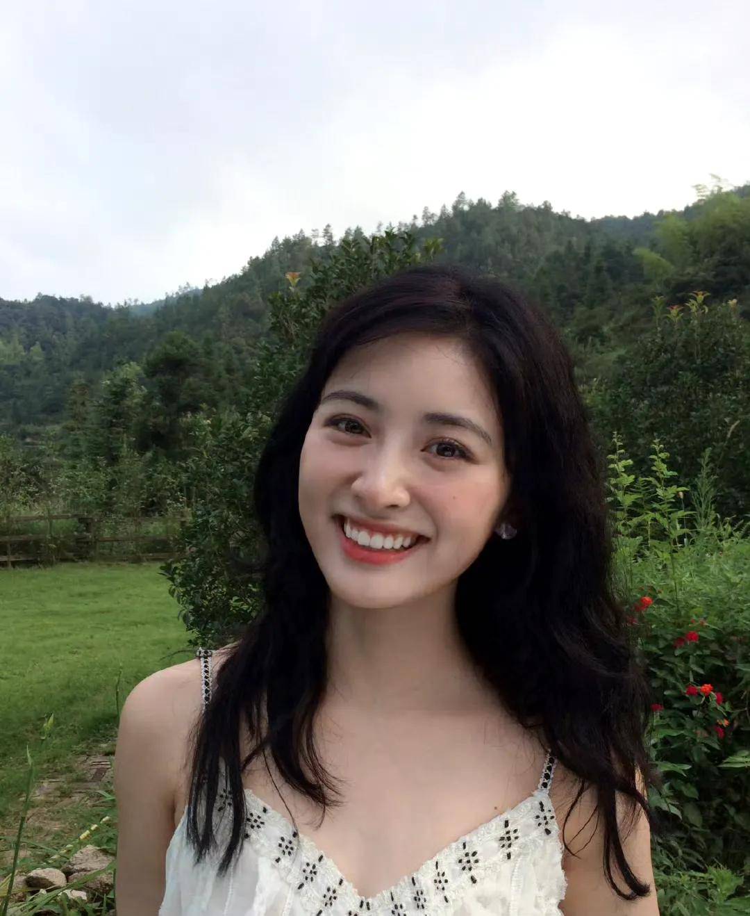 沈月人间可爱精灵