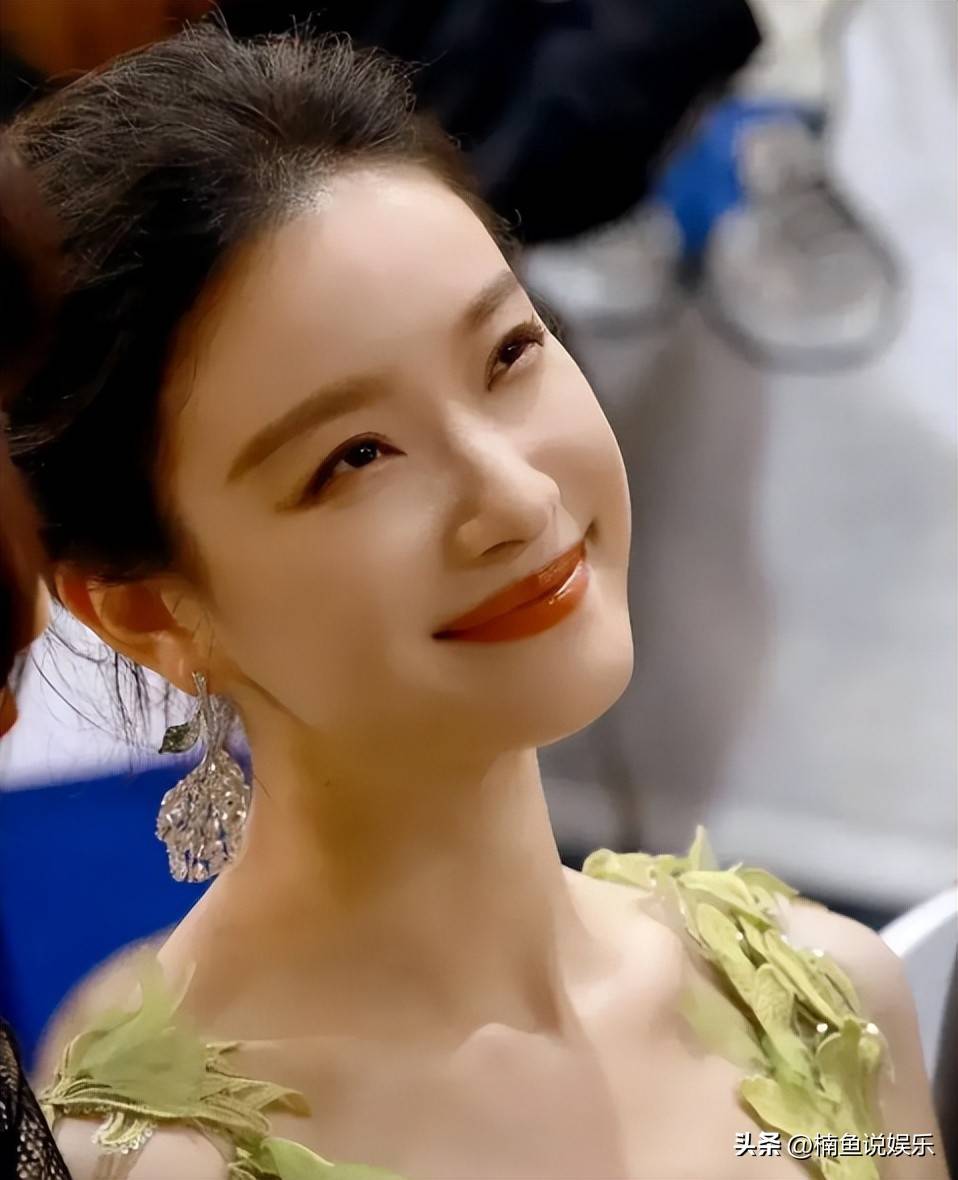 "天生狐狸眼"的3位女明星,妩媚灵动,个个都是绝色美女