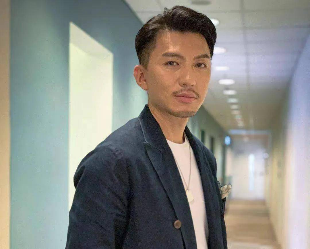 袁伟豪变身超级奶爸,为儿子放弃个人爱好,下月在广州举办演唱会