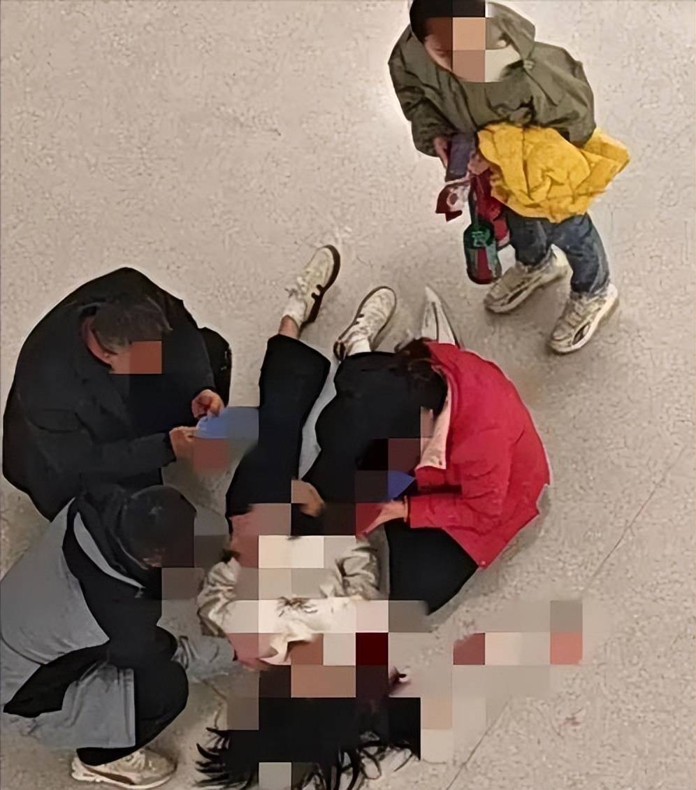 被风刮下?8岁男孩从27楼坠亡,现场画面曝光,官方透露真实原因