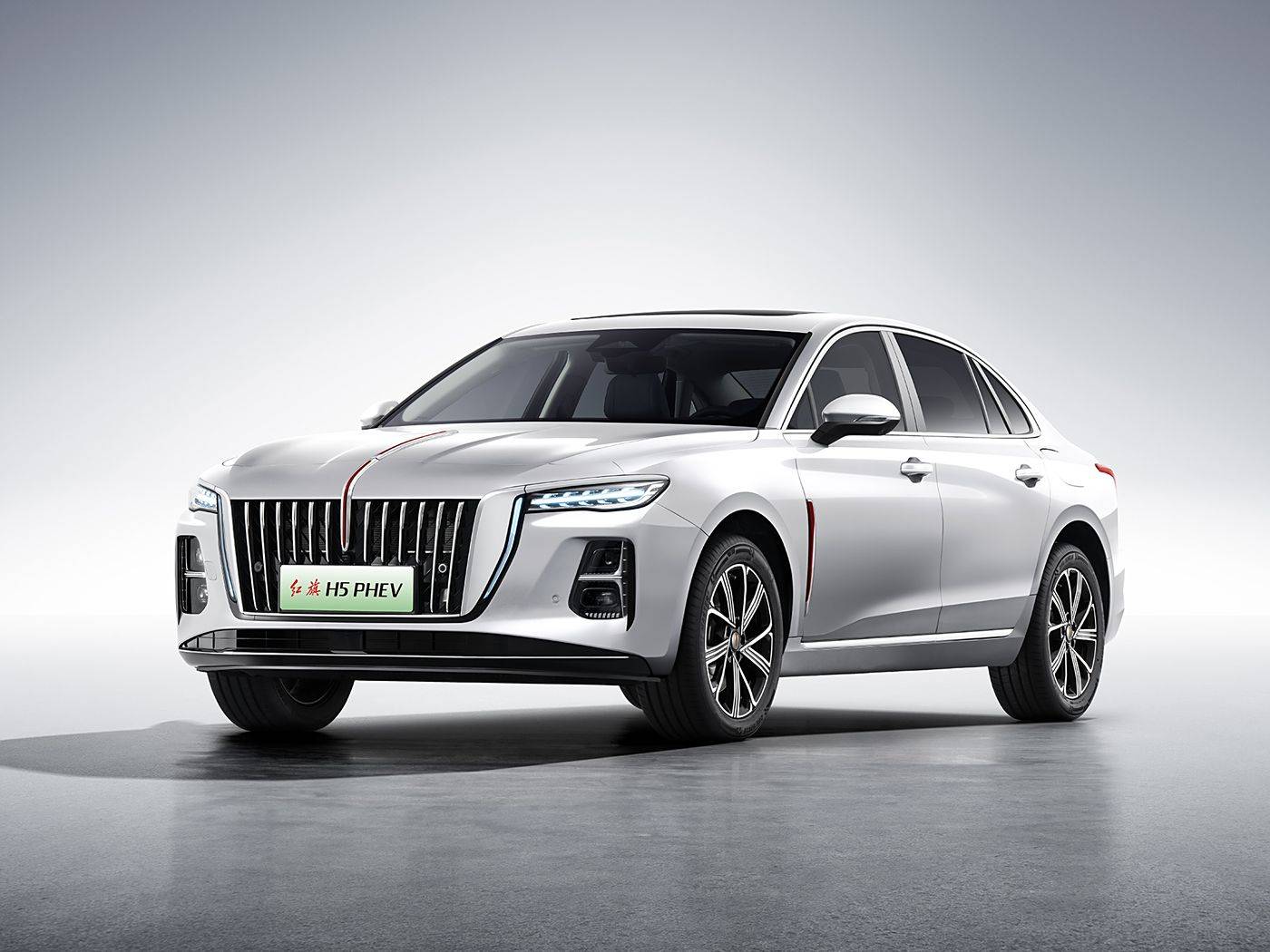 红旗 H5 PHEV 将亮相上海汽车展会！预售18.58万元起