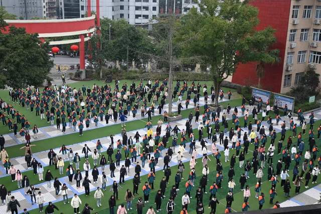 永荣中学阳光体育掀热潮:健康跑,课间操点亮活力校园