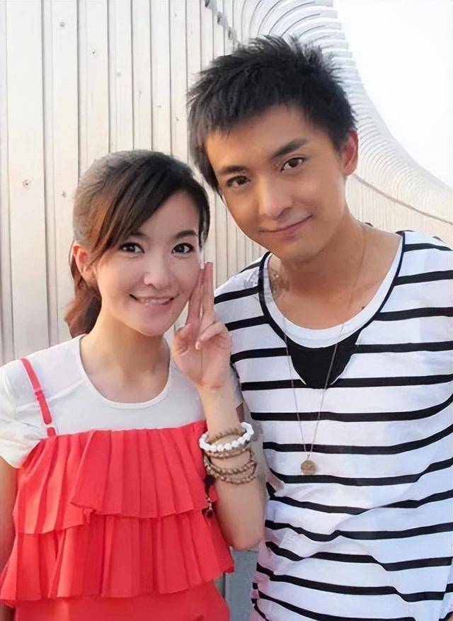 李晟和李佳航结婚9年依然恩爱如初,名气不红但早已实现财富自由