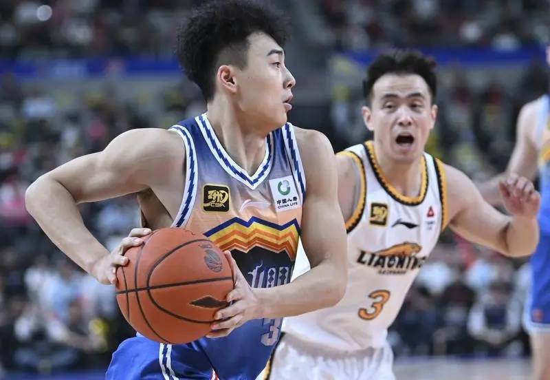 3比0！辽篮横扫新疆晋级，4人上双，赵继伟创新高，杨鸣感谢新疆