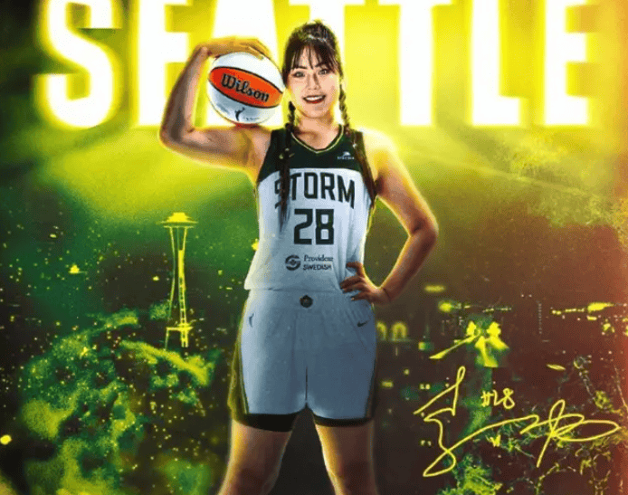 WNBA季前赛：李月汝首秀惊艳，西雅图风暴大胜康涅狄格阳光