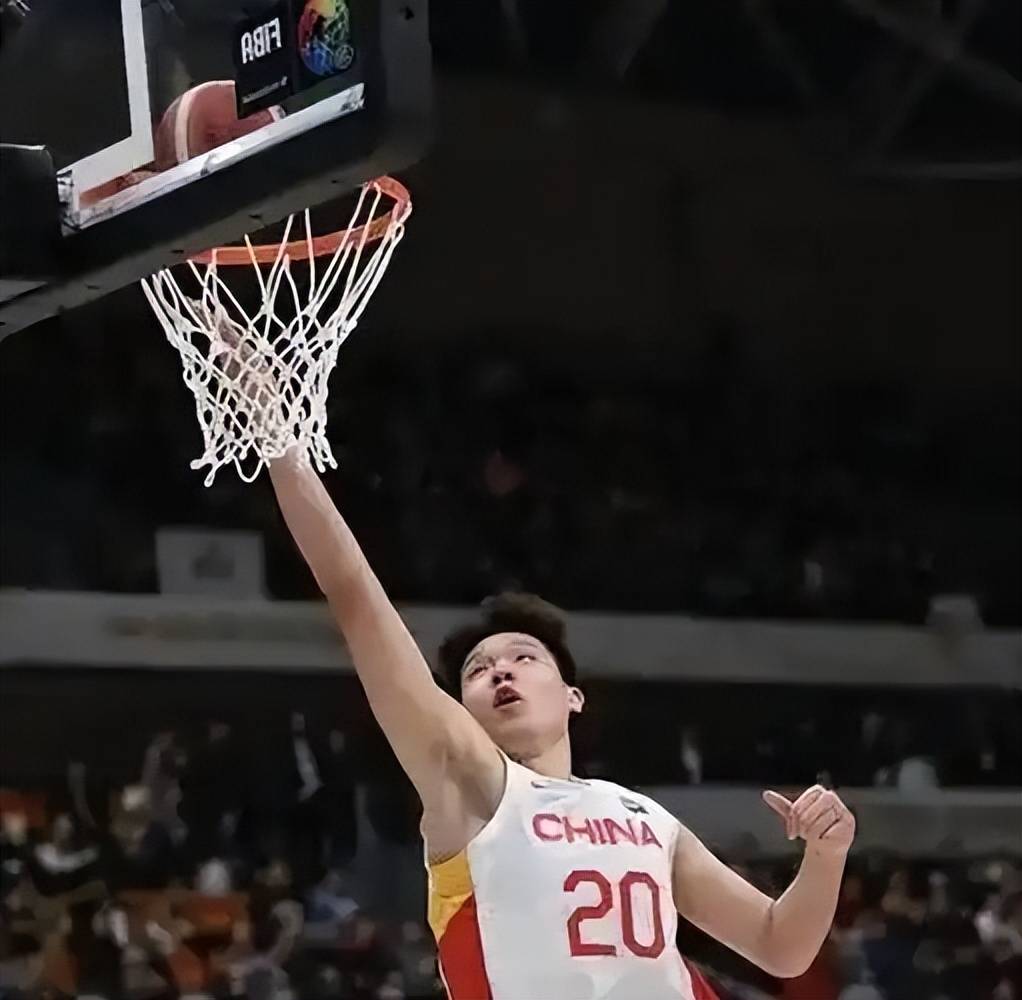 杨瀚森将参加特训 ！王治郅点出其主要问题 速度匹配不上现代篮球