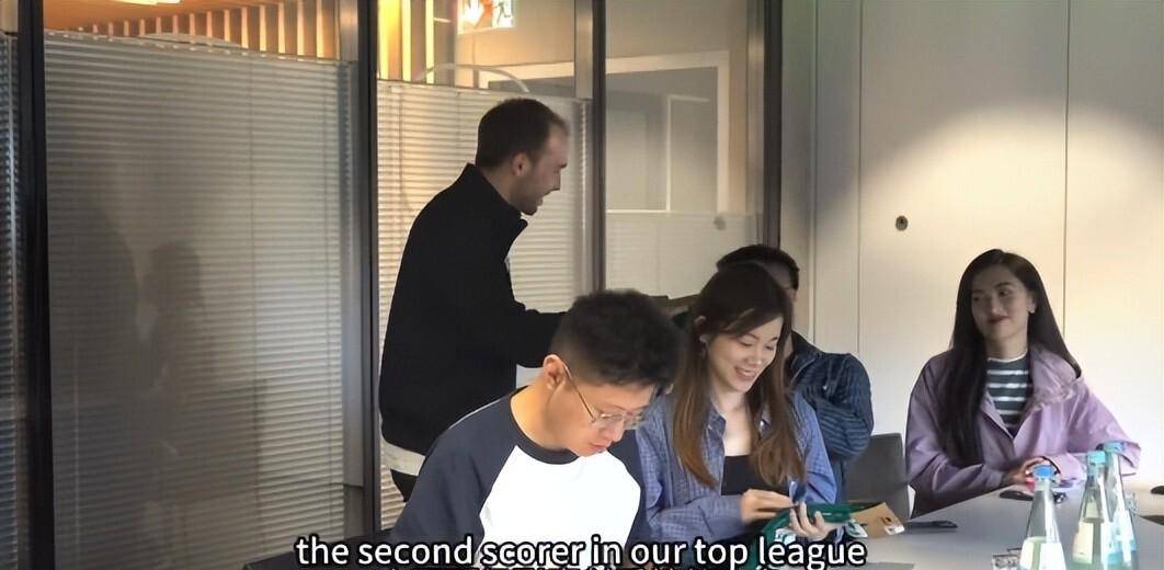 多方渠道推荐王钰栋登陆德甲，门兴高层表态且官方发力