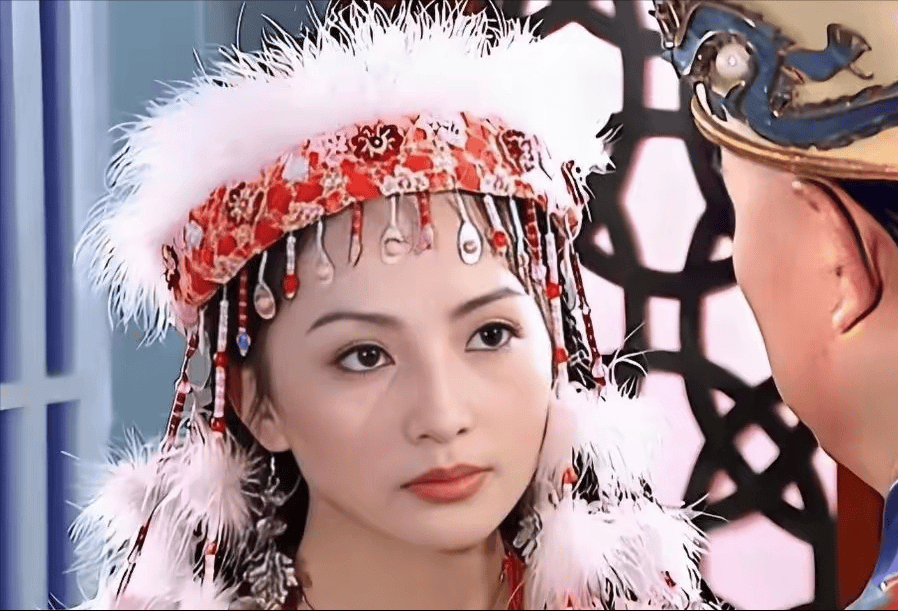 含香公主刚踏上大清的土地时,带着的是一个沉重的使命