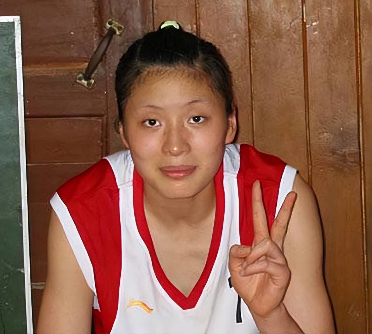 官宣离开!姚明娇妻做出重要决定,叶莉坚守8年仍选择退出