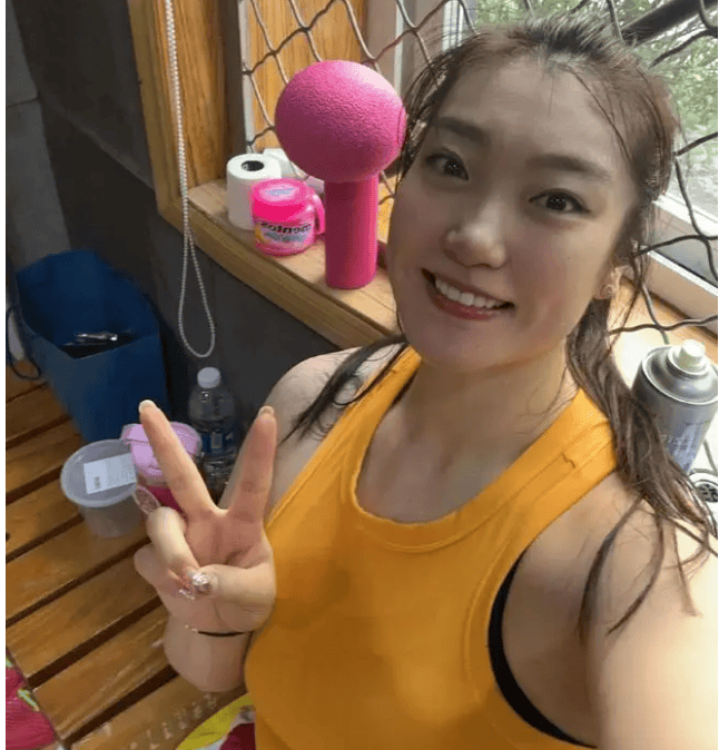 李梦全身心投入训练，助力中国女篮重振雄风