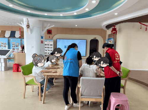 趣味对弈启智慧 五子连珠展风采(图1)