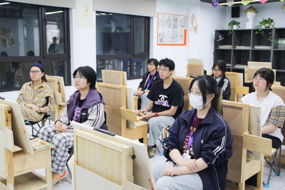 中央美术学院艺术教育特色_清华大学美术学院招生政策_清华大学艺术特长生
