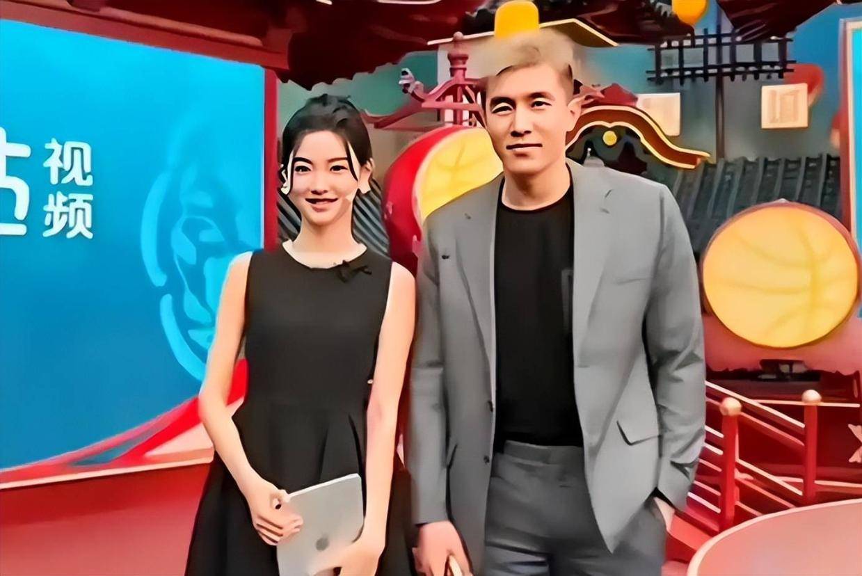 与郭艾伦传绯闻美女曝光，亲密合影，比艾伦小5岁，高颜值，名校毕业