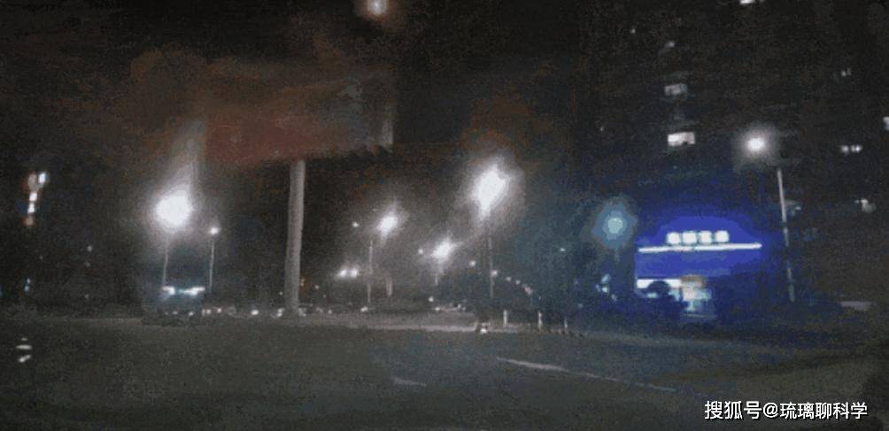 点击图片看原样大小图片