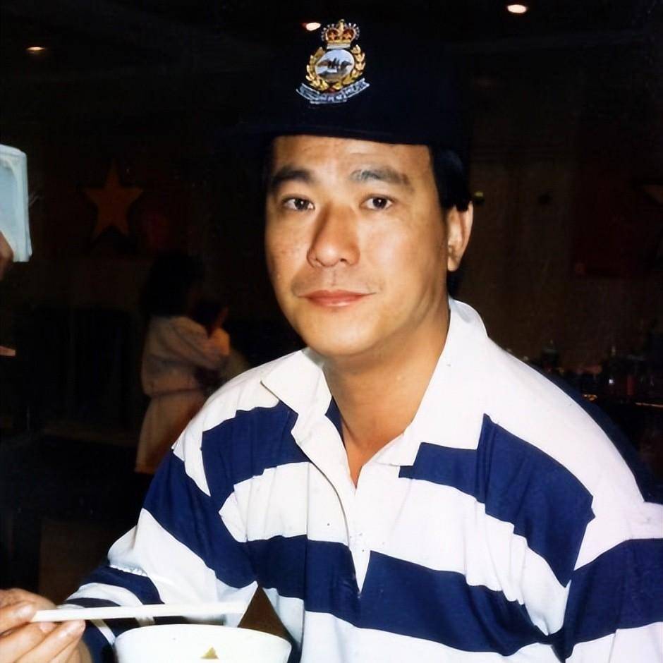 李修贤如今生活平淡,与周星驰恩怨成谜,他真的“落魄”了?_小时候_香港_周润发