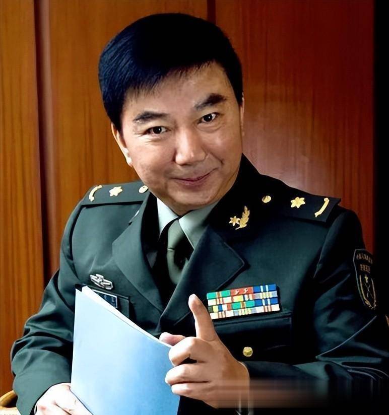 年少入伍,两次赴前线,看透郭德纲,姜昆的徒弟唐爱国,现在如何