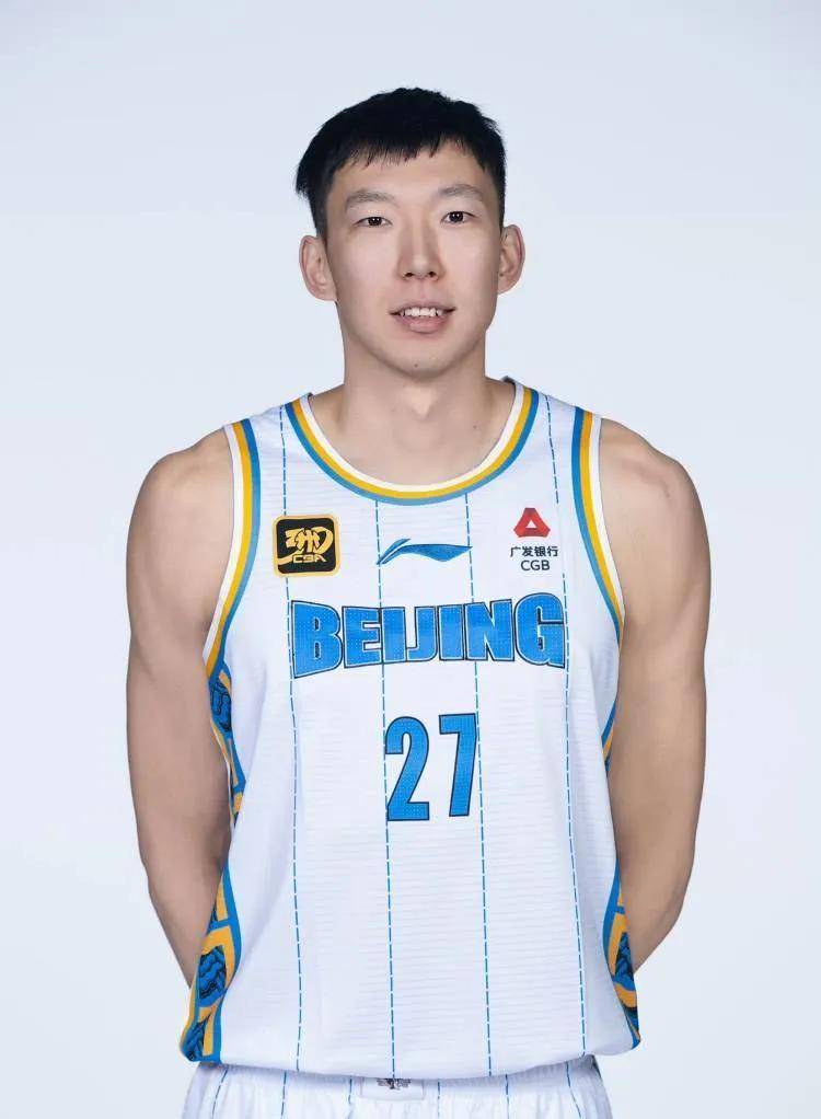 周琦:逆风前行!用实力回击质疑,广厦逐梦不留遗憾