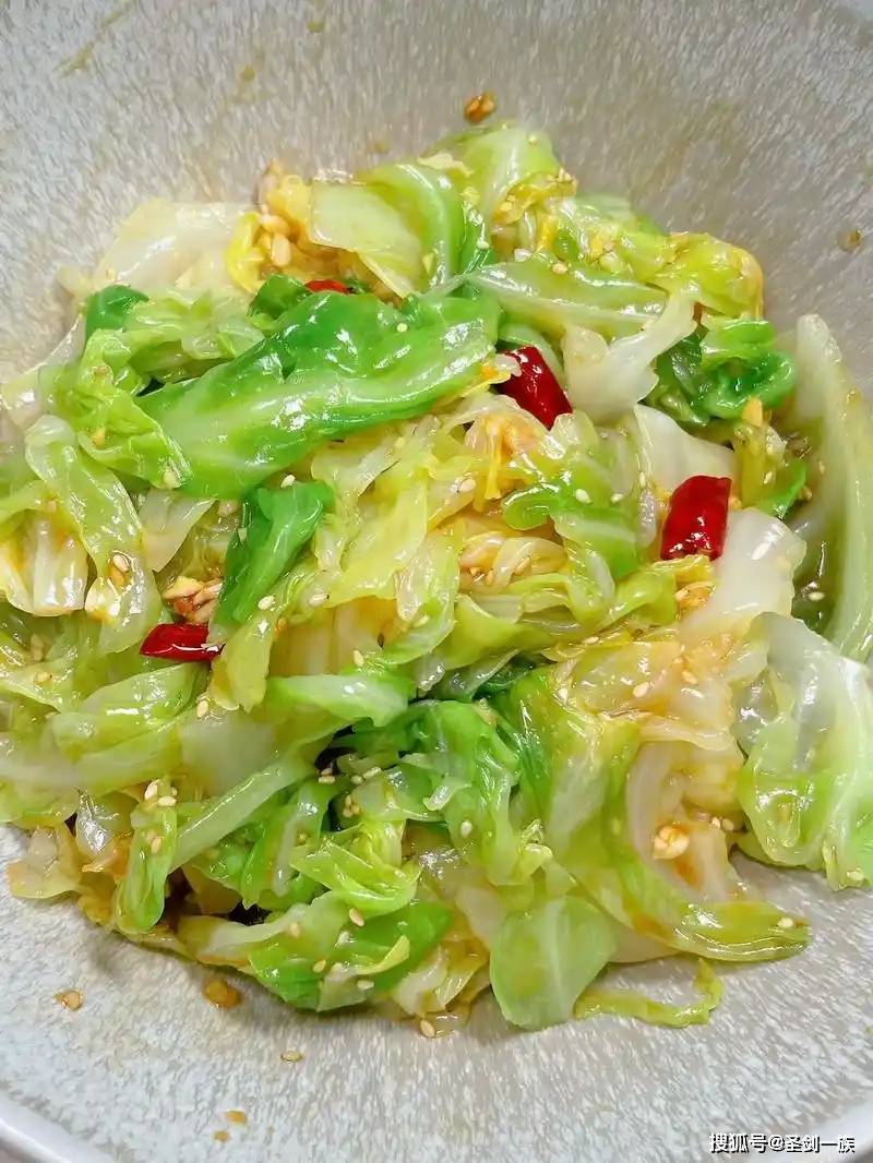 8个煮熟的菜肴，一周内不重复，简单可口，供应