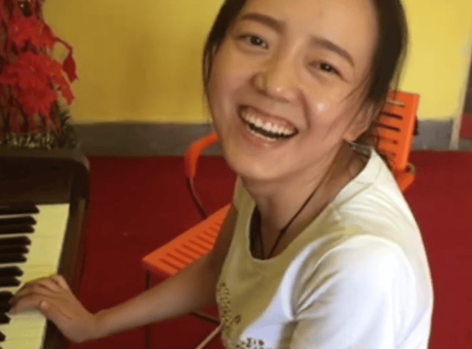 百亿次观看！过气顶流一夜复活，全网求他们“啃老本”？