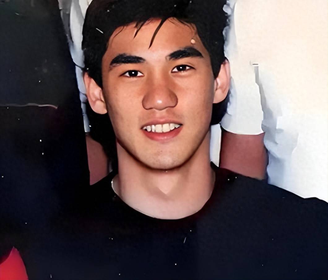 港台男神吴大维近照曝光:59岁身材发福,5岁女儿好可爱!