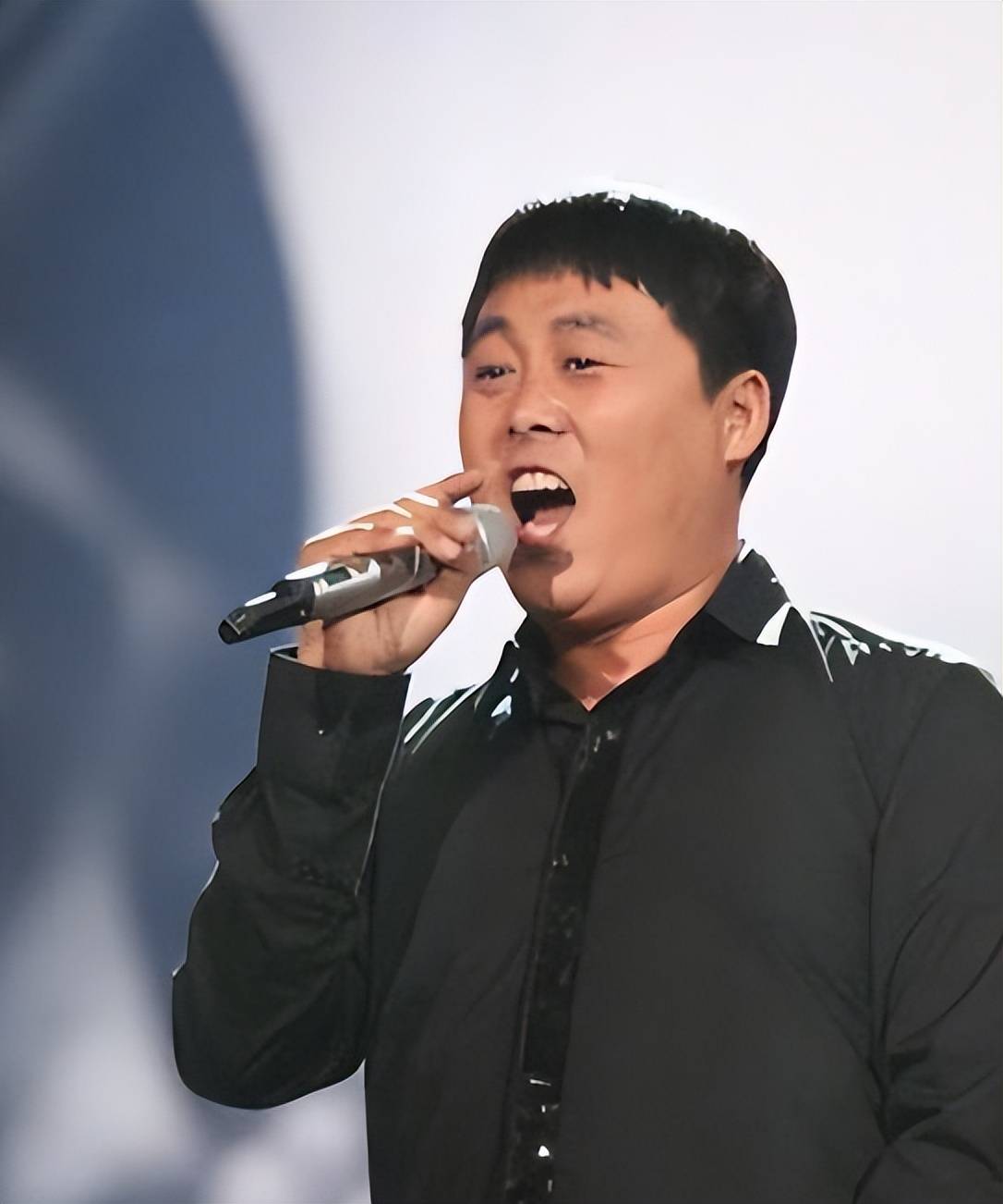 山东歌手刘大成:成名后承诺不弃糟糠之妻,现实是否践诺?