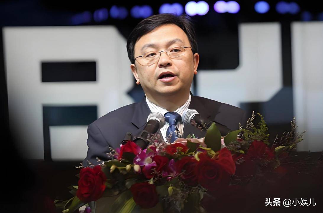 表弟成中国首富后,大手笔还了他1000亿