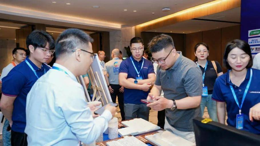 石涂装丨好来屋到访罗斯夫，“新质赋能”破解新增长谜题 