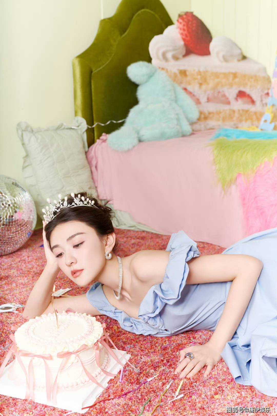 原创梁洁生日大片释出公主氛围感拉满