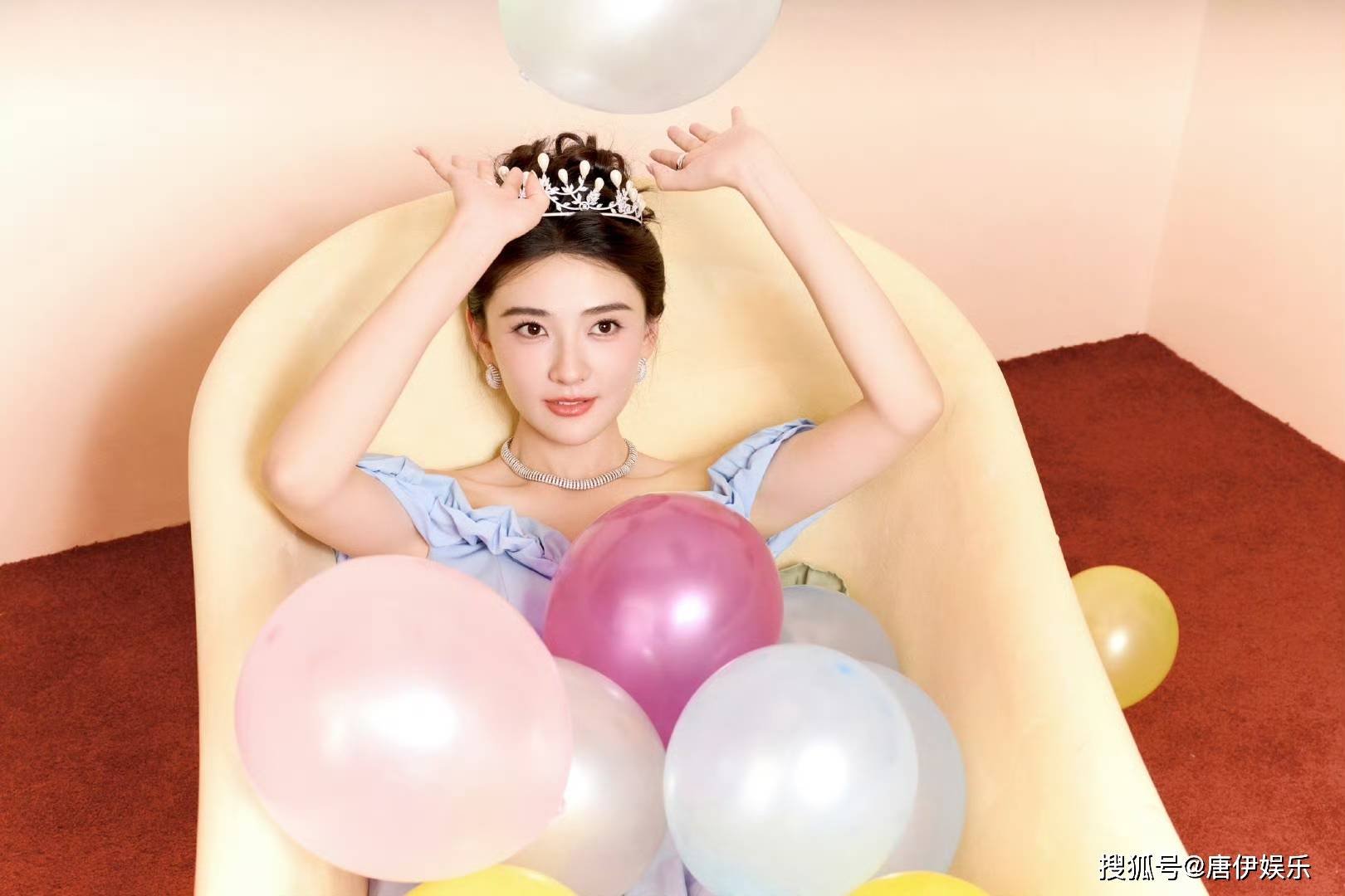 原创梁洁生日大片释出公主氛围感拉满