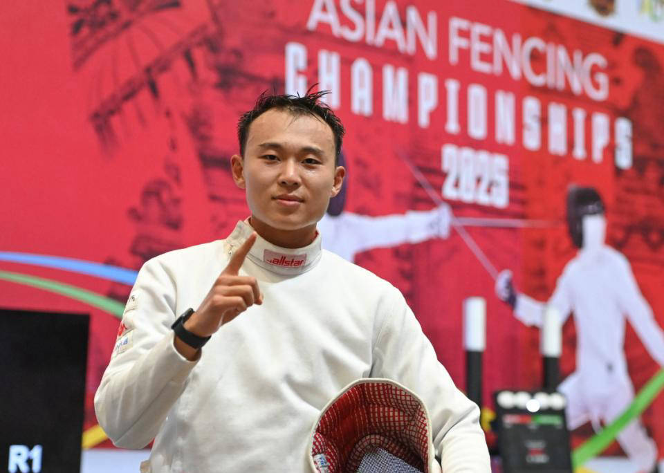 极限击杀日本老牌奥运冠军!王子杰在击剑亚锦赛勇夺重剑桂冠