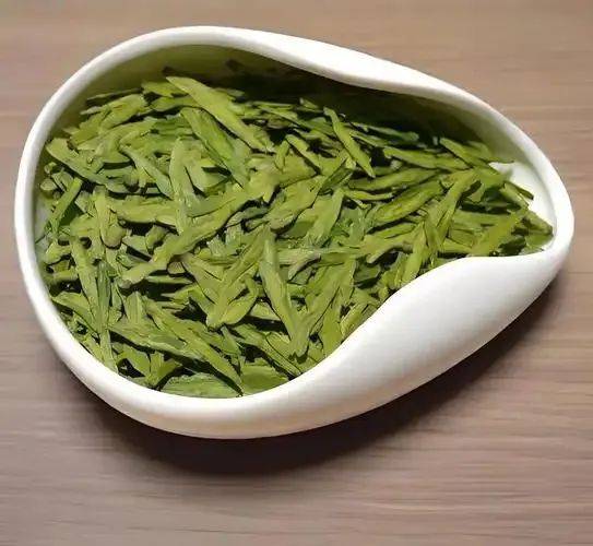 _龙井产地茶农说实话 玻璃杯泡茶别超过3分钟，香气留3分口感多2分_龙井产地茶农说实话 玻璃杯泡茶别超过3分钟，香气留3分口感多2分