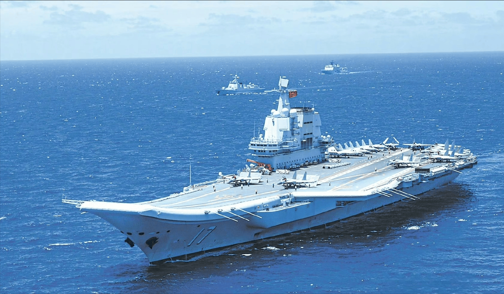 万万没想到,辽宁舰和山东舰"打"起来了,美日瞪大眼睛竖起耳朵