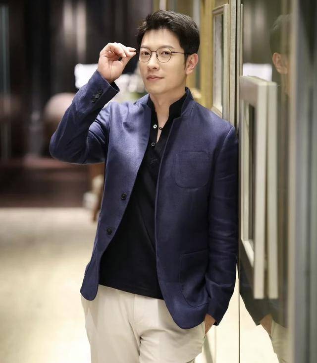 显然,成为父亲后,高钧贤变得愈发成熟和重视家庭