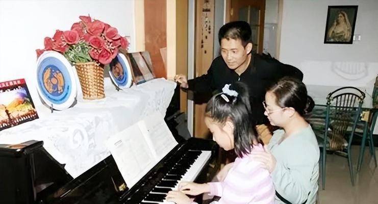 聂海胜妻子：在丈夫上太空前提出离婚，隐藏了多少辛酸？